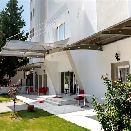 Otel Nuova Hotel 3*