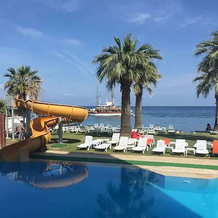 Nuova Hotel 3* Güzelçamlı