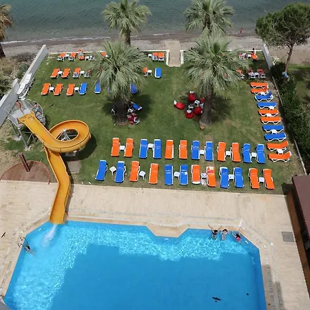 Nuova Hotel 3* Guzelcamlı